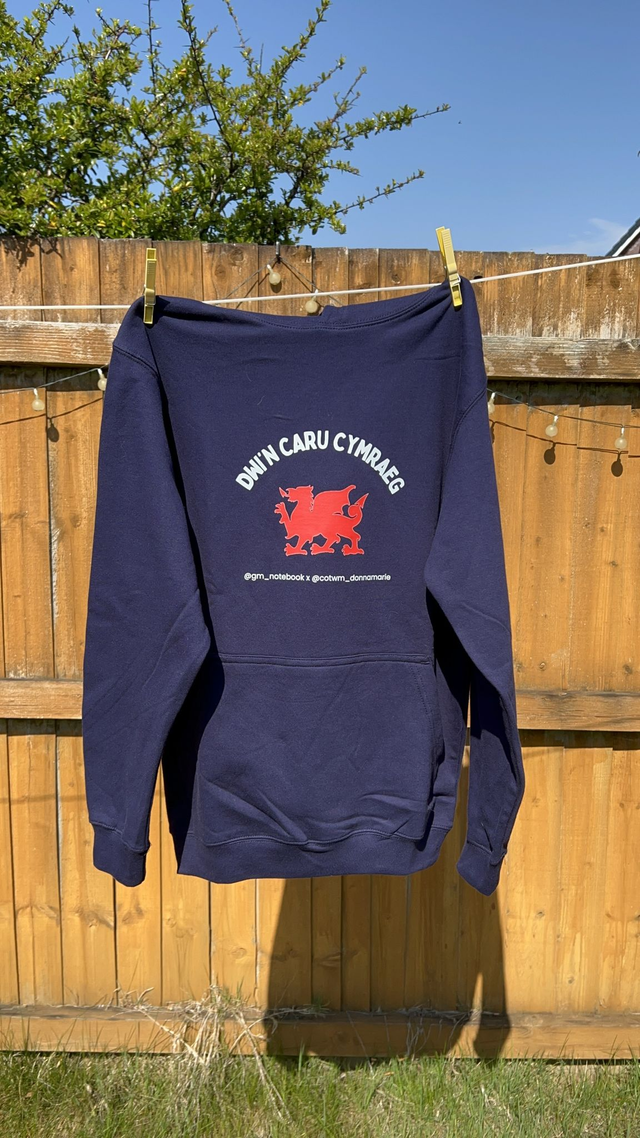 Hwdi - Dwi'n Caru Cymraeg (GM Notebooks x Cotwm)