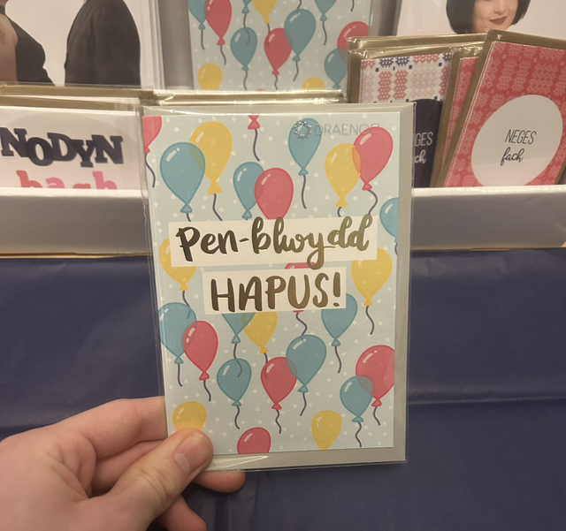 Draenog - Pen-blwydd Hapus Gold Foiled Card