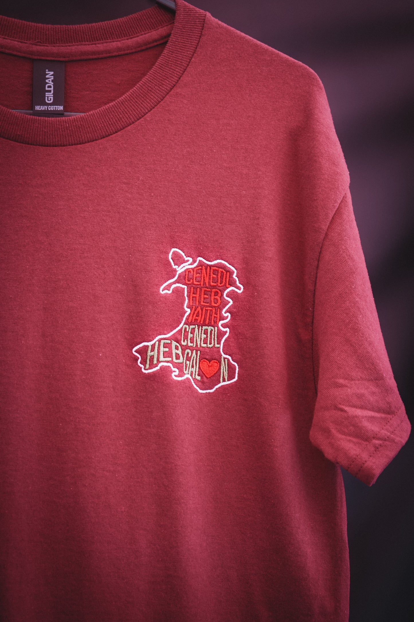 Cenedl Heb Iaith, Cenedl Heb Galon Unisex classic tee