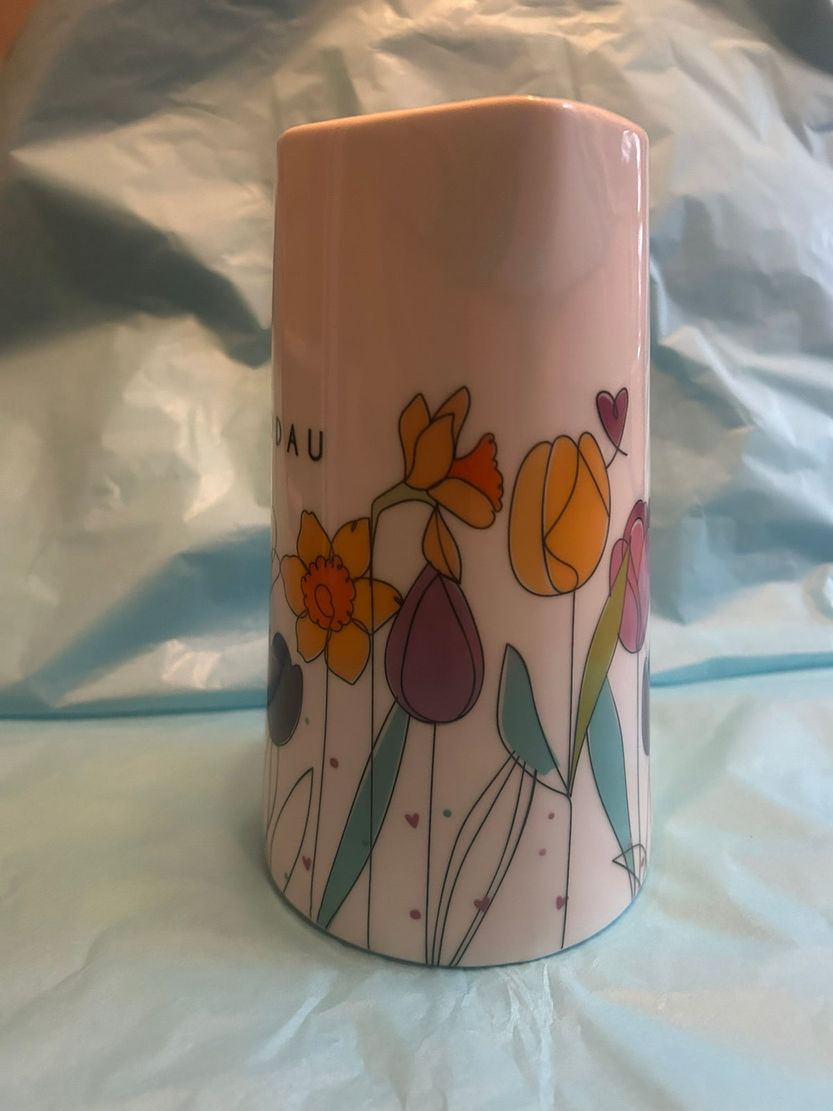 Blodau extra large flower jug - daffodils