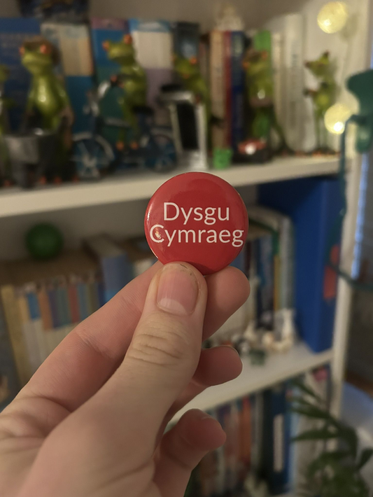 'Dysgu Cymraeg' Pin Badge