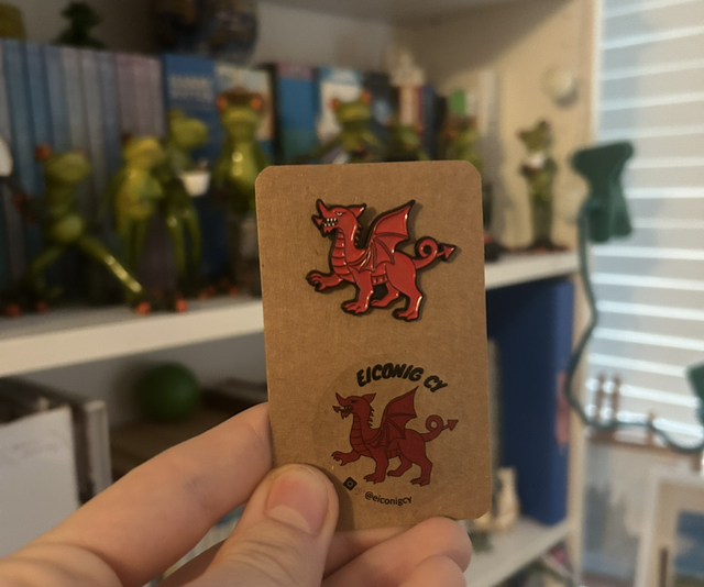 Dragon Pin Badge - Eiconig Cy